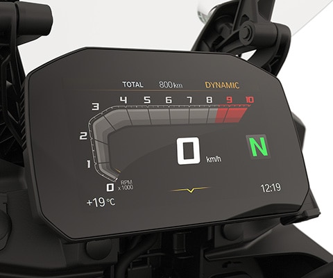 BMW F 800 GS-i TFT-ekraan koos Connectivityga