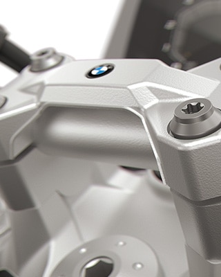 BMW Motorradi F 900 GS-i juhtraud, sh juhtrauakõrgendused