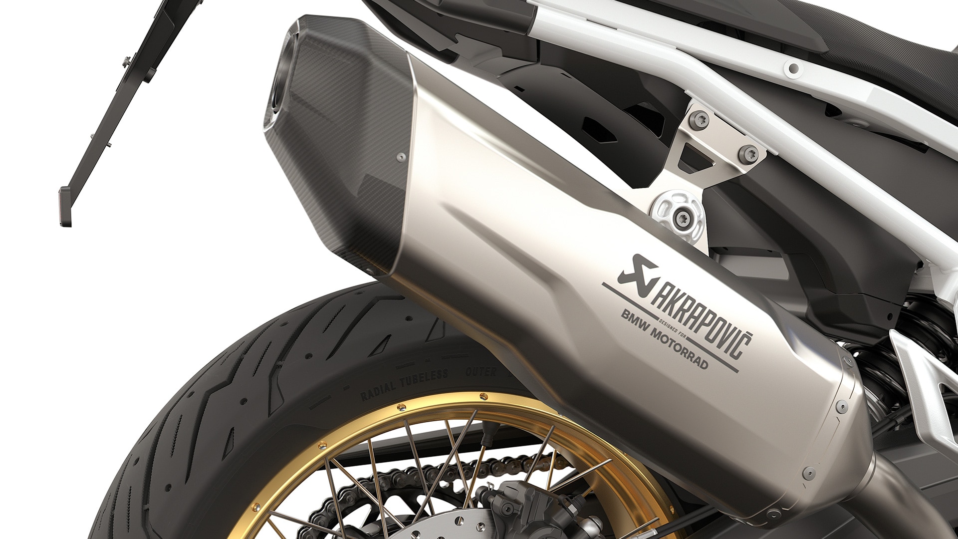 BMW Motorradi F 900 GS koos Akrapoviči tagasummutiga