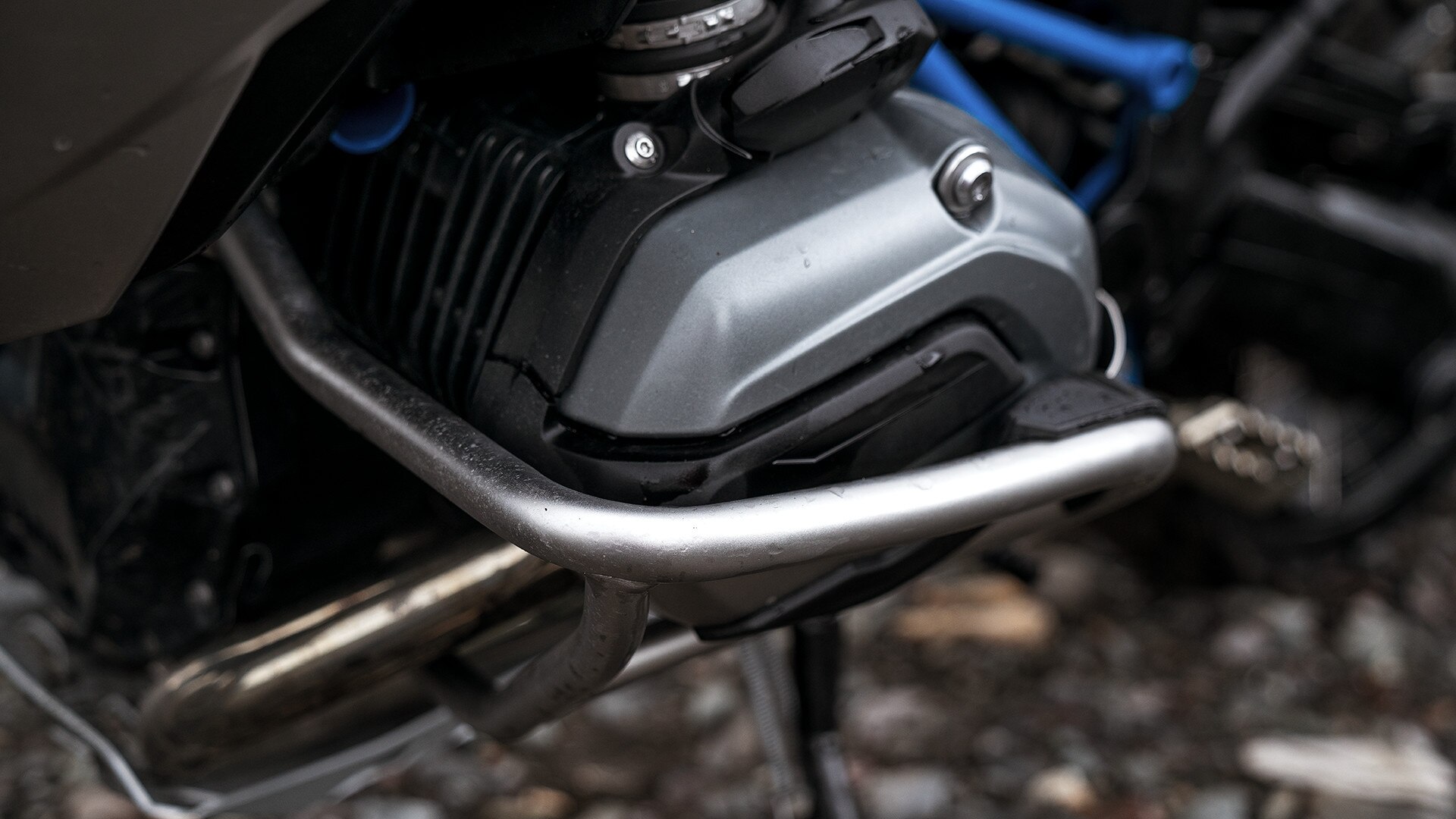 R 1200 GS-i mootori kaitseraud