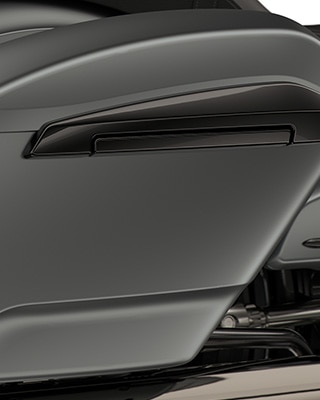 BMW R 18 Roctane küljekohvri detailvaade BMW Motorradilt