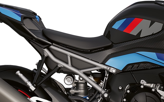 BMW Motorrad M 1000 R tagaraam ja tagakiik.