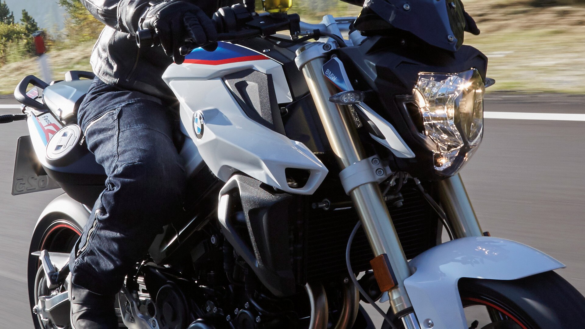 F 800 R-i pöördasendis kahvel
