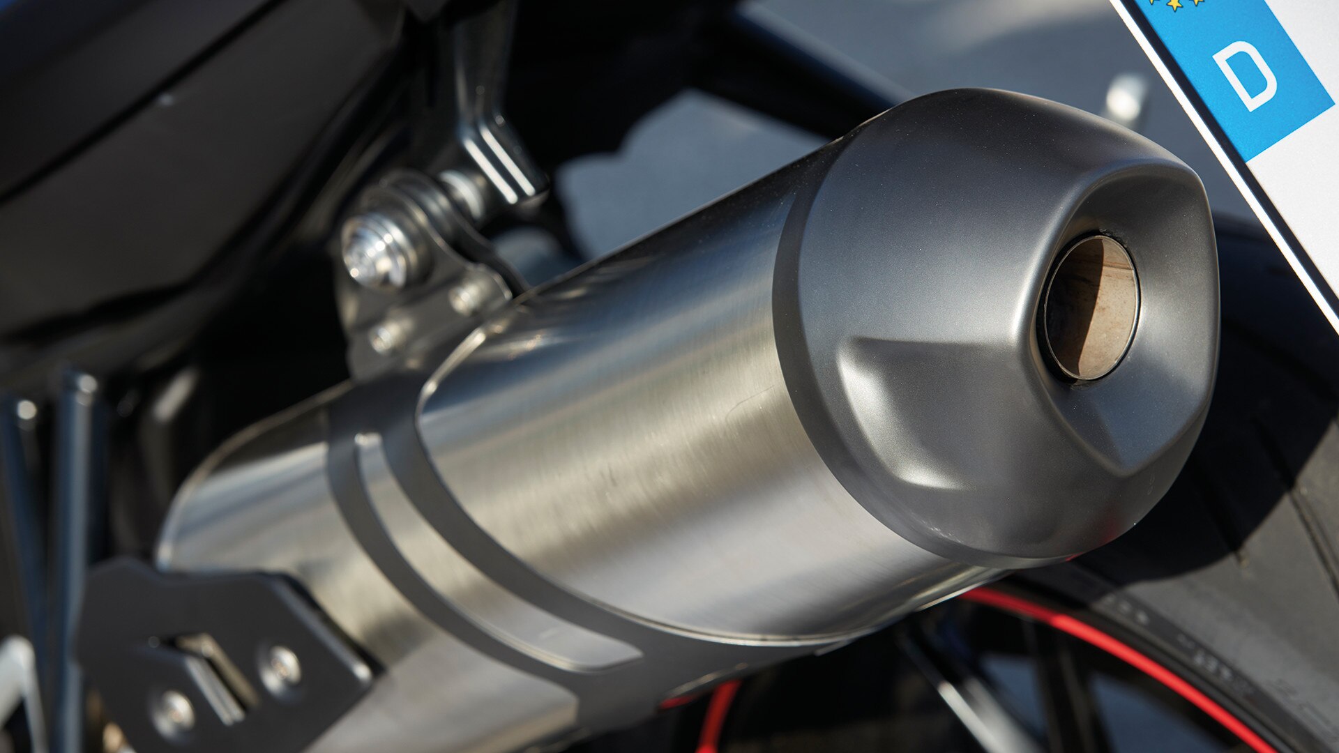 F 800 R-i summuti