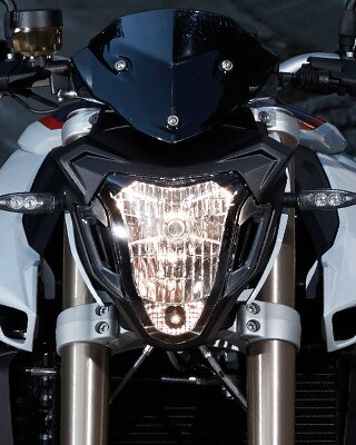 F 800 R-i iseloomulik esiosa