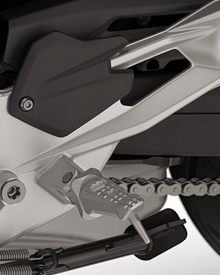 The footrests of the F 900 R from BMW Motorrad