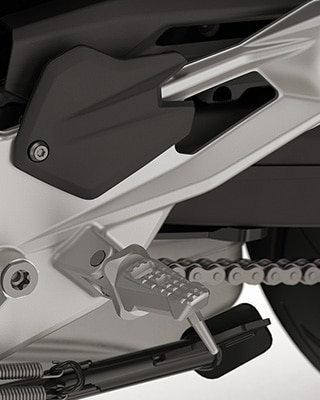 BMW Motorradi F 900 R jalatoed