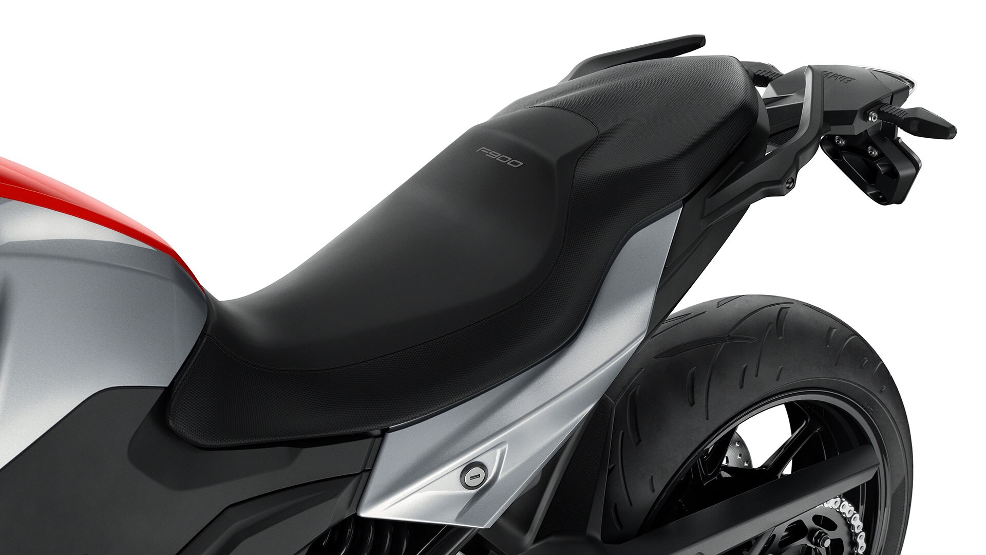 Näeme F 900 R-i istet. See kohandub kõigi sõitjate järgi tänu kuuele istmekõrgusele.