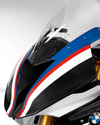HP4 Race‘i süsinikust esiosa