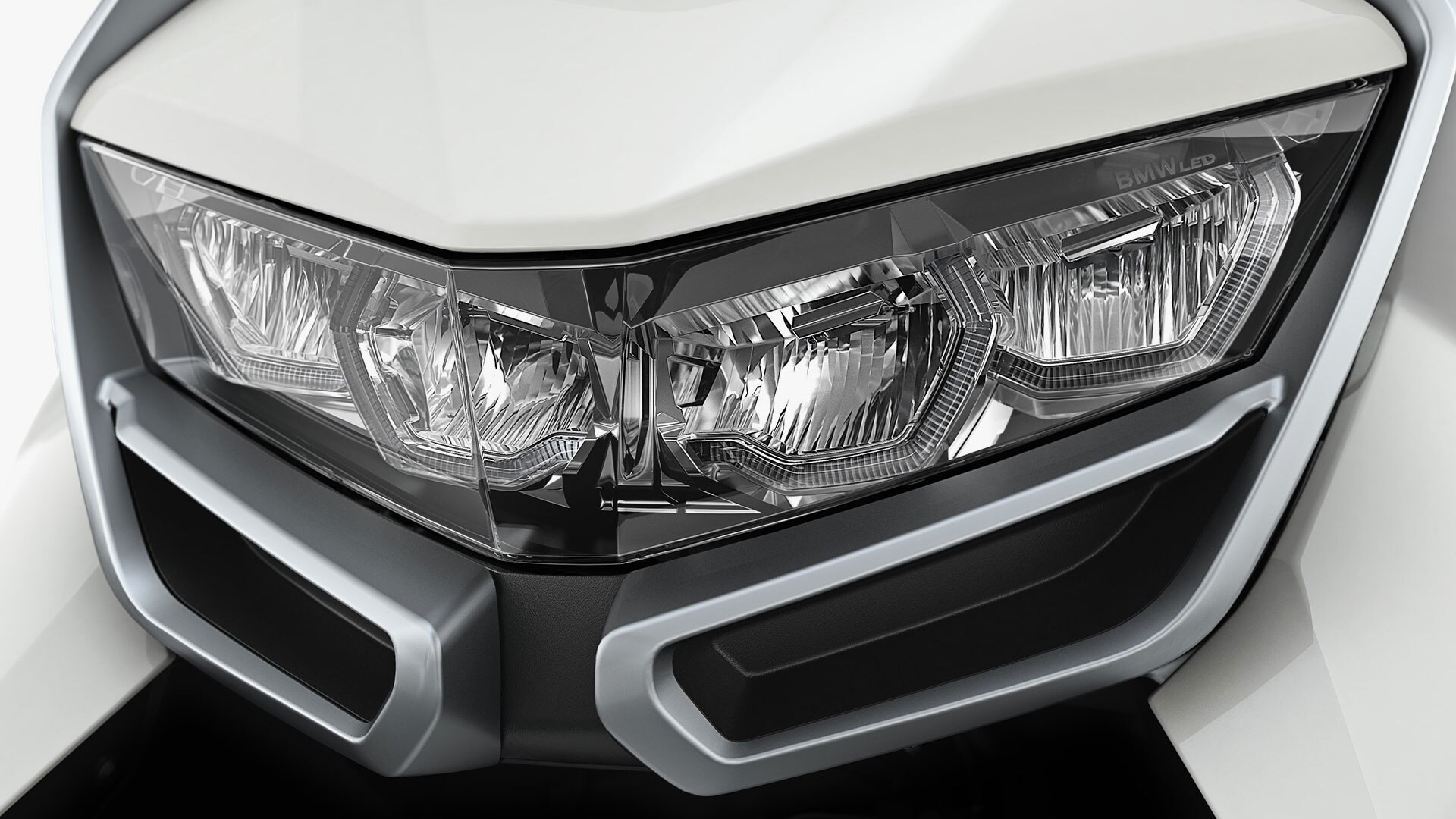 C 400 GT täis-LED-esituli